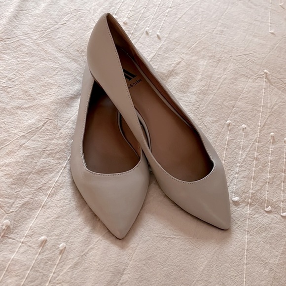 AVA & AIDEN Leather Pointy Flats Cool Grey size 8 - Picture 2 of 5